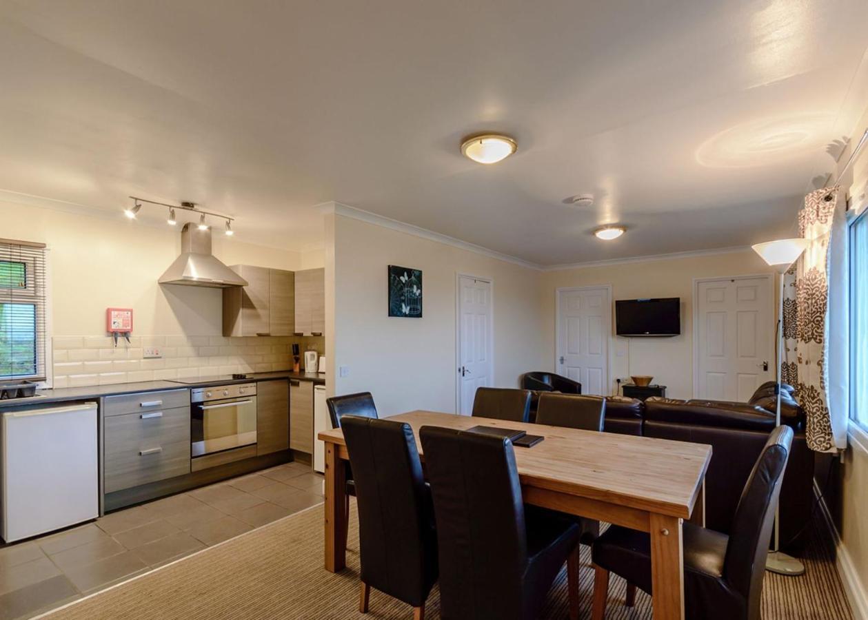 Gilfach Holiday Park Henfynyw Upper Bagian luar foto